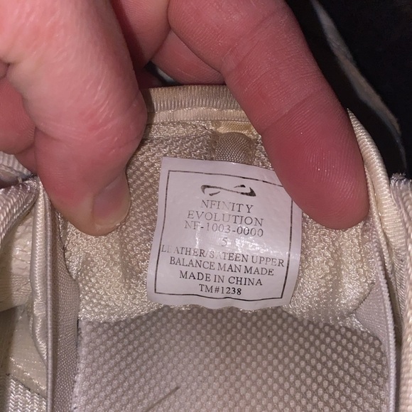 Worn but loved - Picture 2 of 2